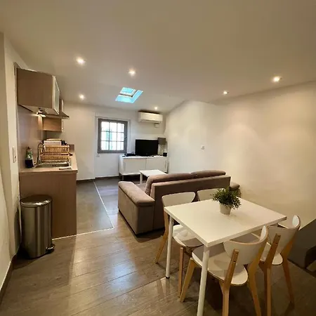 아파트 Superbe 2p Mezzanine Au Coeur Du Vieil *